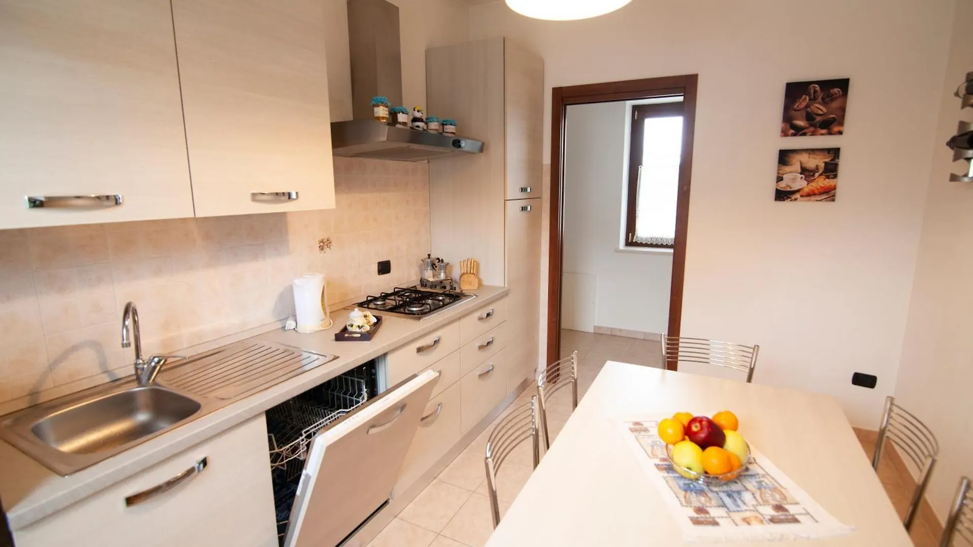 La Finestra Sul Castello Hotel Soave  Soave (Verona)