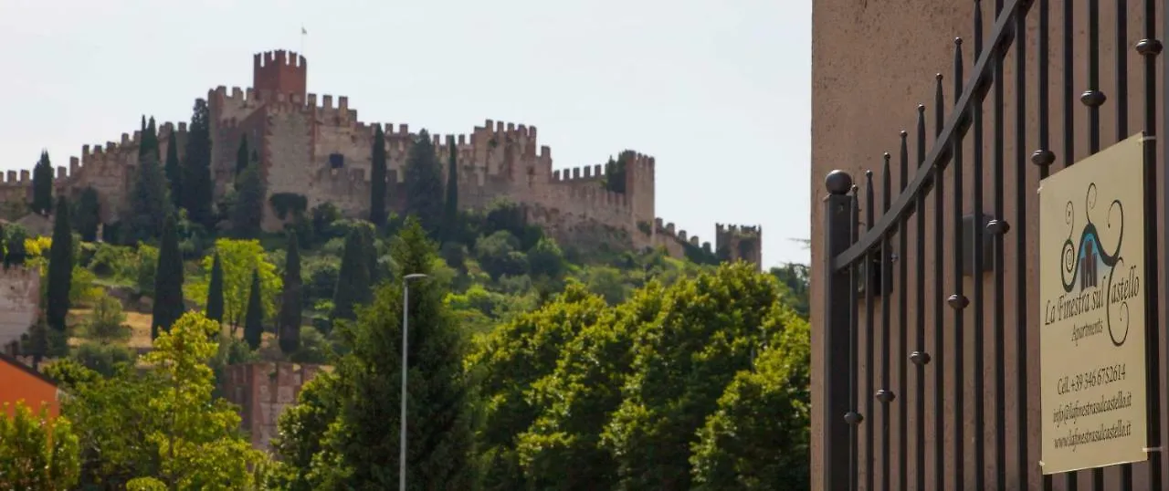 La Finestra Sul Castello Hotel Soave  Guest house