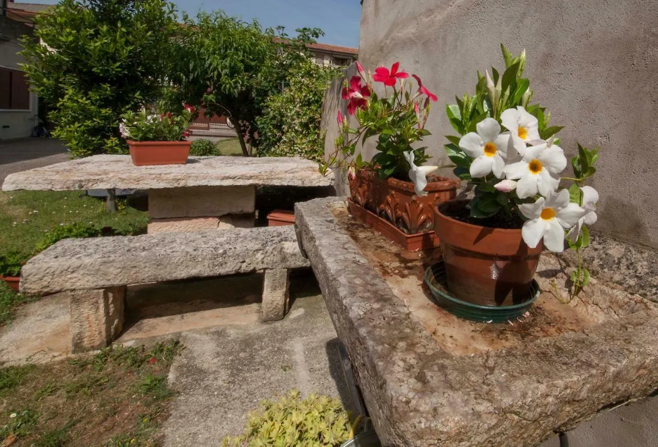 La Finestra Sul Castello Hotel Soave  Soave (Verona)